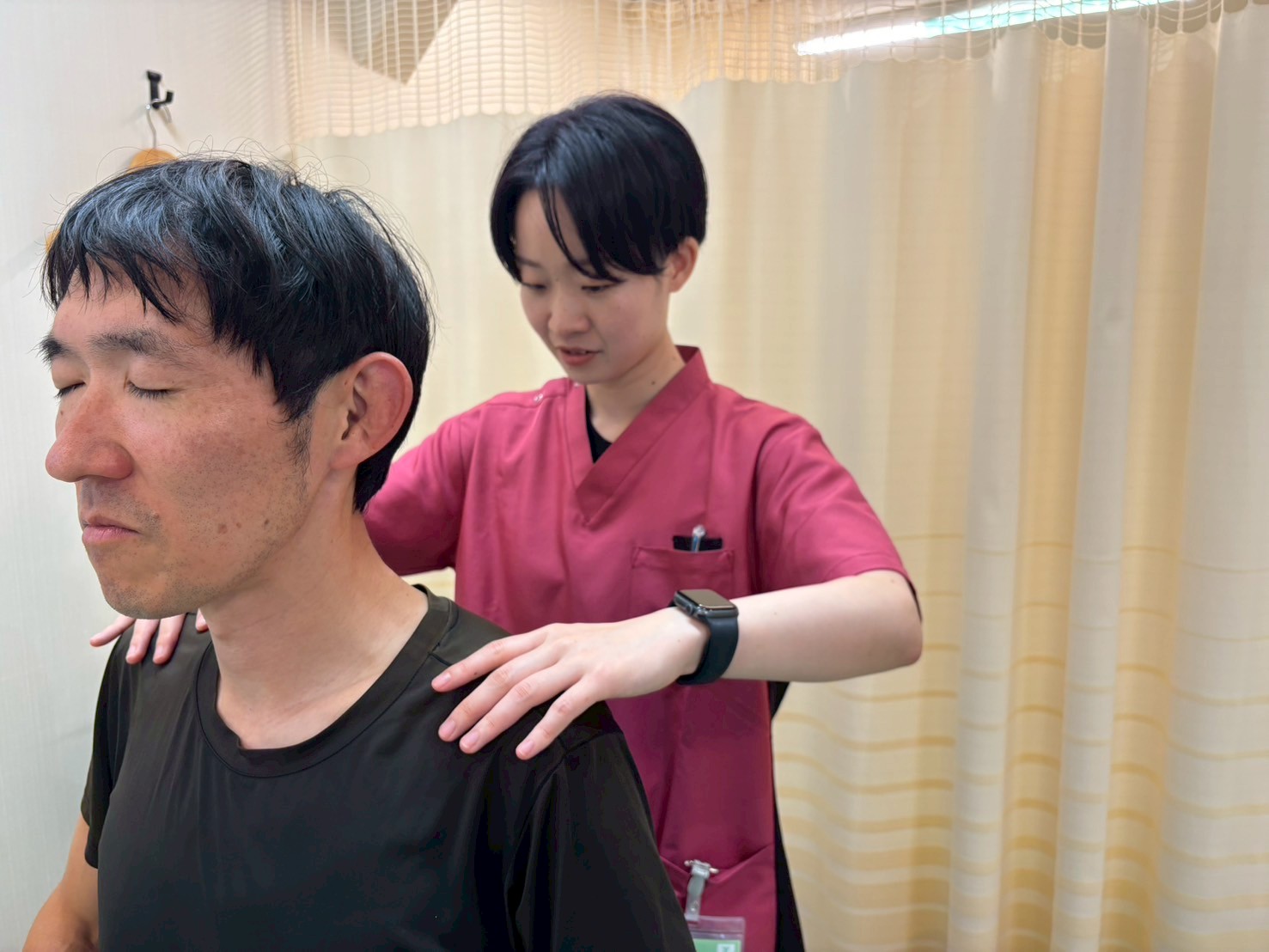 デスクワークで肩こりにお困りの方は、馬込鍼灸整骨院へ